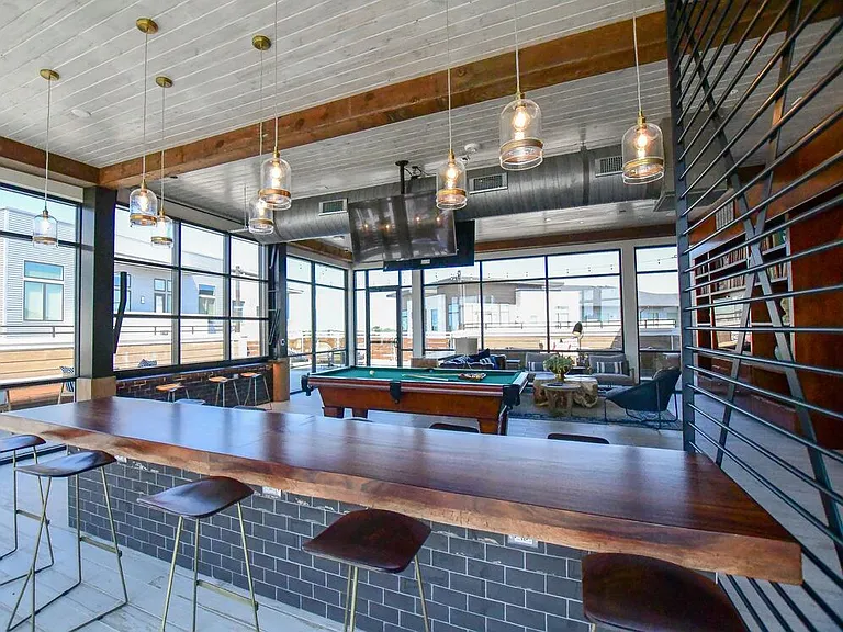 Resident lounge with billiards