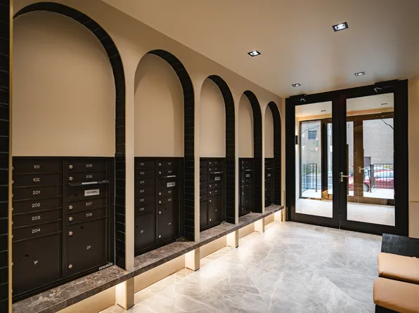 138-25 Barclay Avenue image 15 of 25