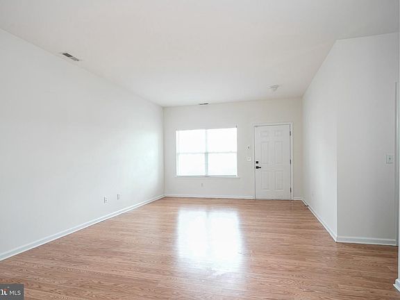 5th image of 8 Trout Trl