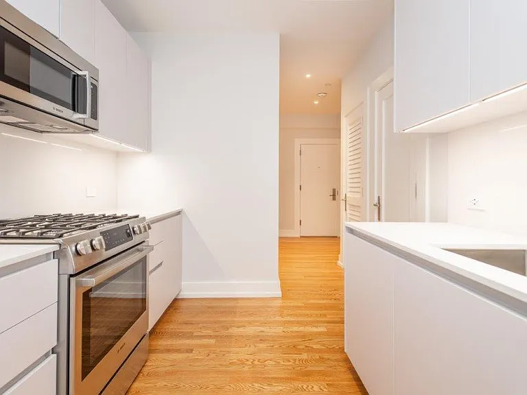 17 Forest St #3 — Photo 3