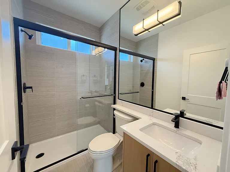 8620 Railway Ave #15 — Photo 10