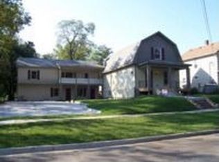 715 1/2 W 5th St, Lawrence, KS 66044