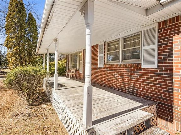 5th image of 9988 Stockmar Rd