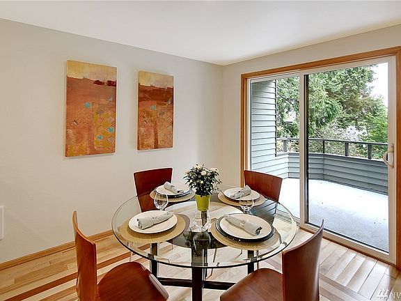 4th image of 11632 NE 70th Pl APT B