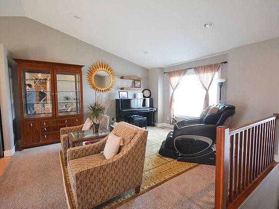 3rd image of 3585 46th Ave NW