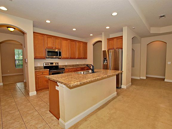 3rd image of 10019 Castleberry Blvd