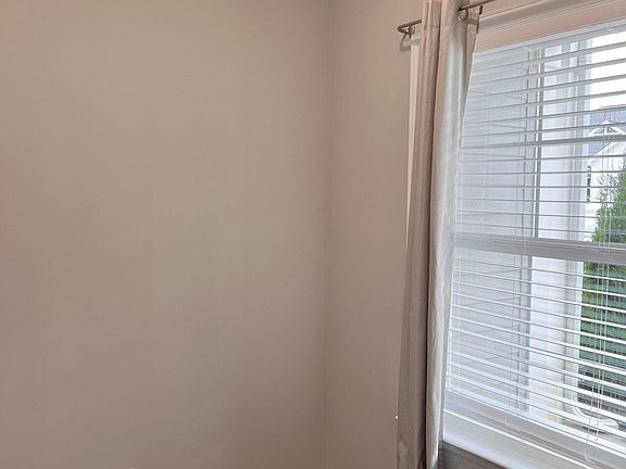 4th image of 595 Bellingham Dr NE #22C