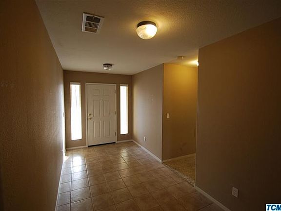 2nd image of 3912 E Oak Ave