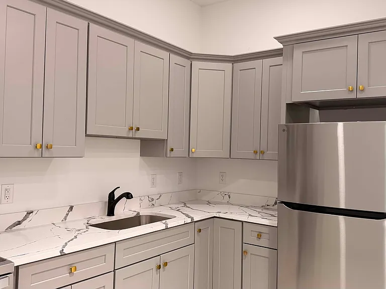 608 E Landis Ave #1 — Photo 3