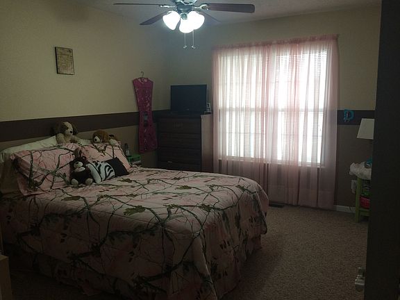 5th image of 1304 Nathaniel Dr