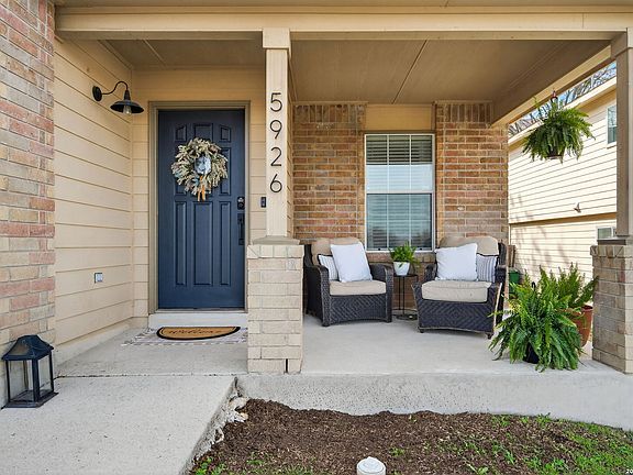 3rd image of 5926 Piedmont Glen