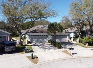 6061 Sandhill Ridge Dr, Lithia, FL 33547