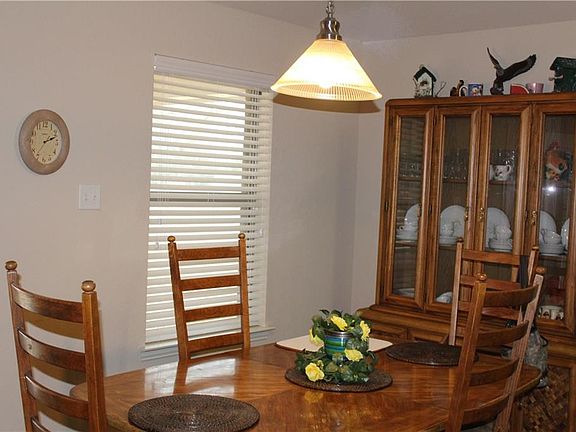 5th image of 109 Lakecrest Dr