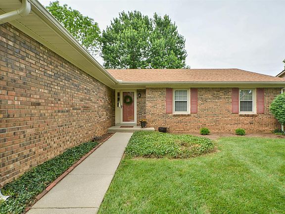 4th image of 455 Lamont Dr