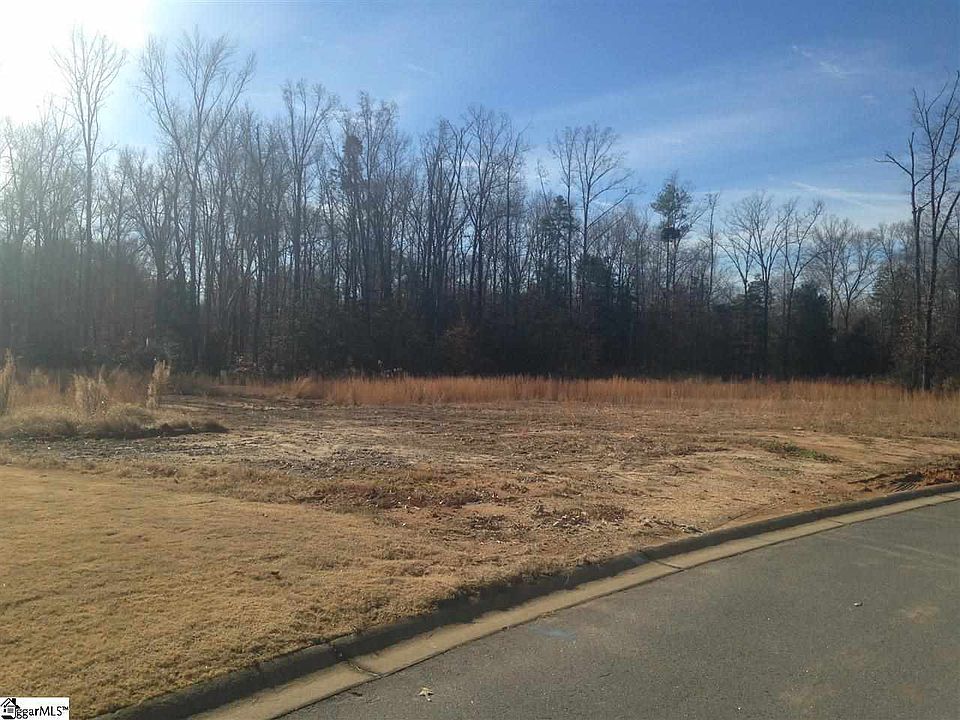 1st image of 180 Carolina Oaks Dr