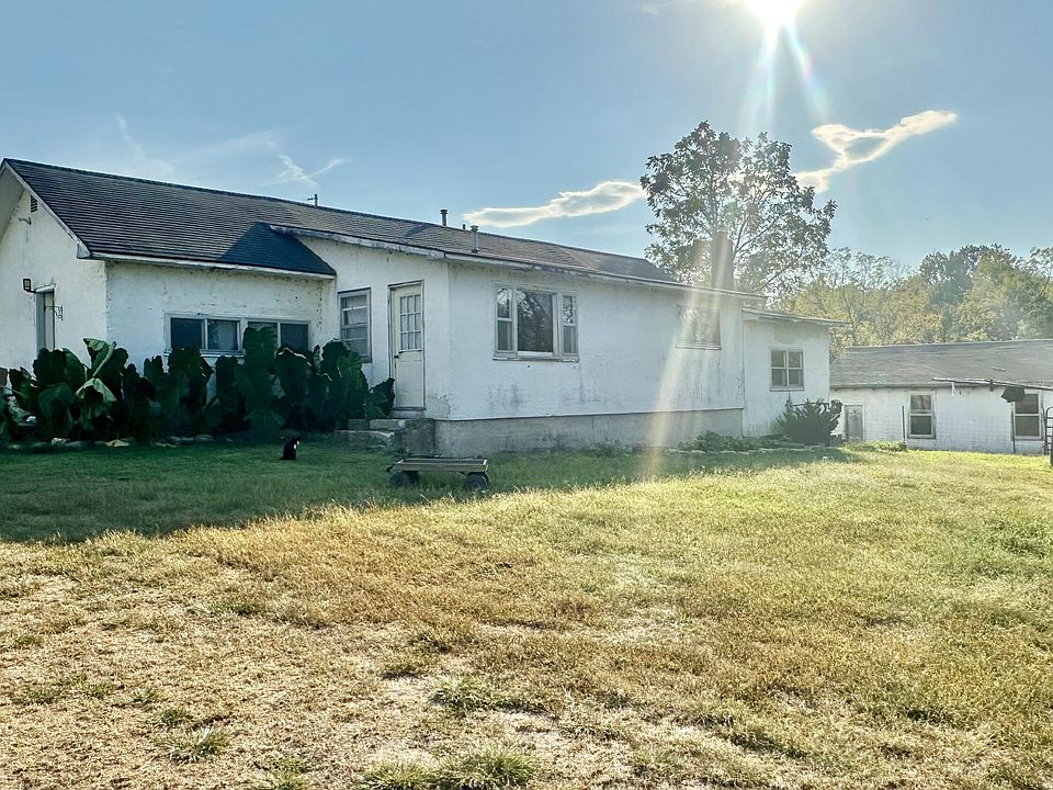 1st image of 8301 Creek Road