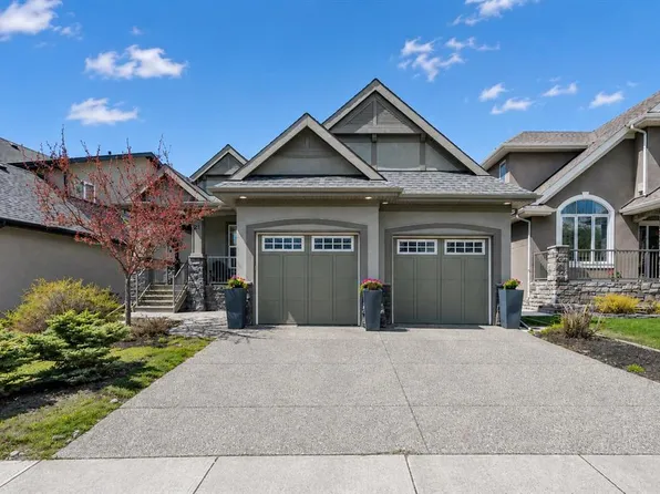 21 E Rockford Rd NW, Calgary, AB T3G 0C9