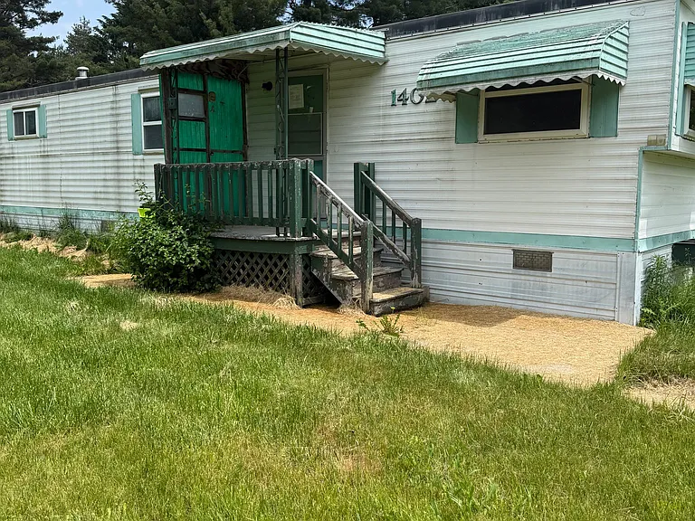 1404 N Rumbaugh Ln #10 — Photo 2
