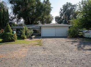 1196 E Juniper Ave, Hermiston, OR 97838