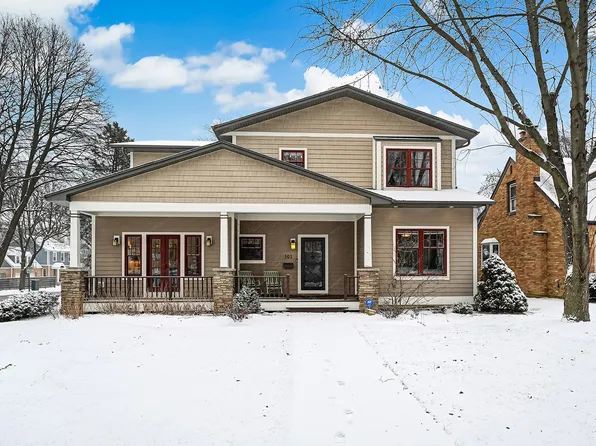 301 S Peck Ave, La Grange, IL 60525