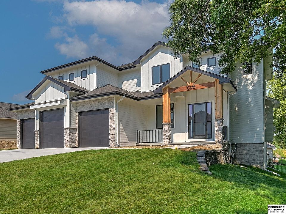 2nd image of 10178 Longshore Dr