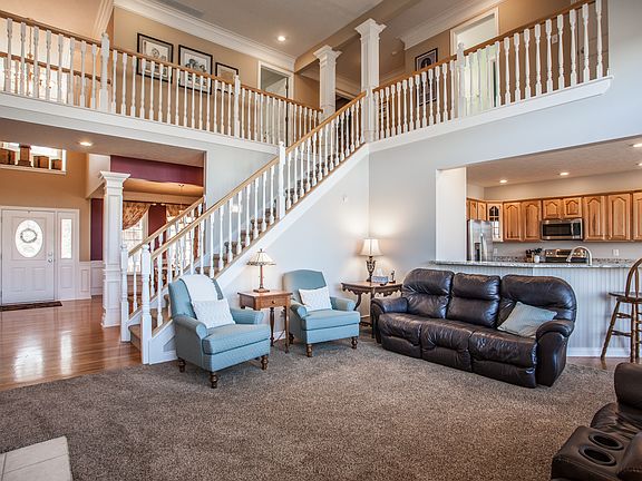 Fantastic Great Room