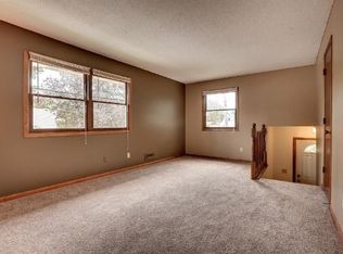 3312 Parkview Blvd, Robbinsdale, MN 55422