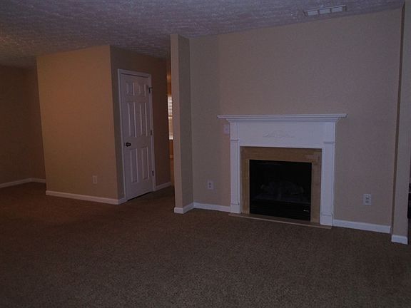 3rd image of 224 Rankin Cir