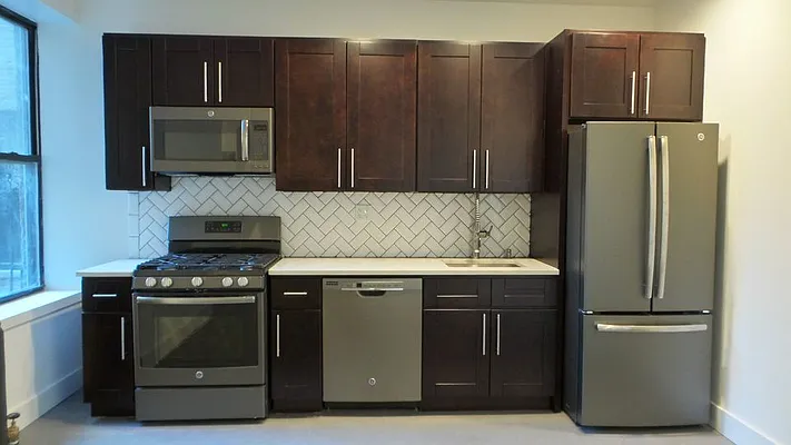 Rented by Nooklyn NYC LLC | media 21