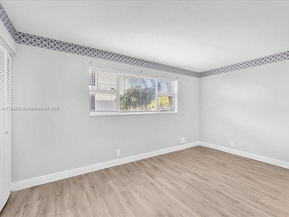 5th image of 300 Layne Blvd APT 212