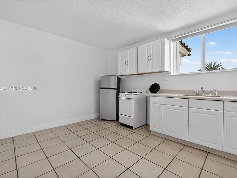 14726 SW 82nd Ter #0 — Photo 8