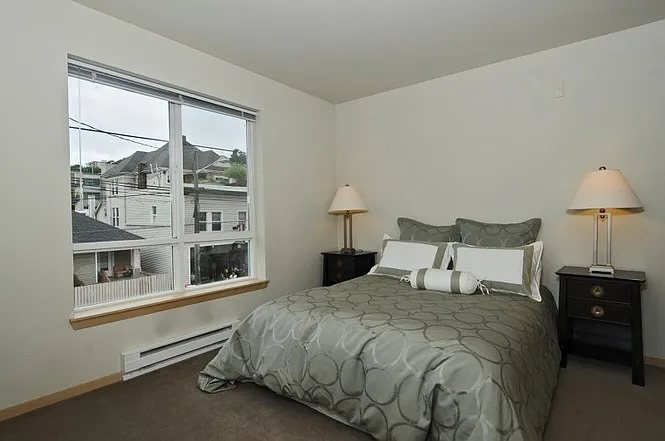 812 5th Ave N #206 — Photo 6
