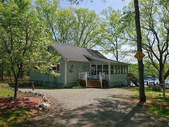 3rd image of 18392 Quinn Dr