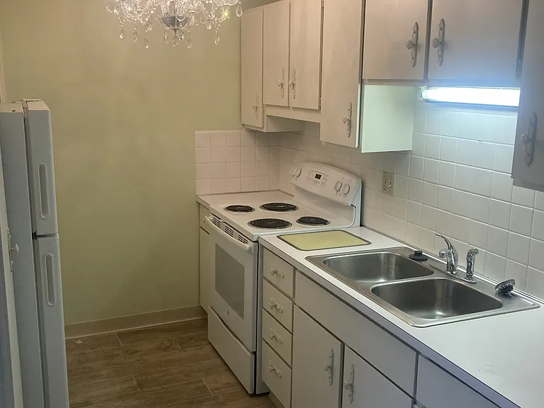 2331 E Market St #226 — Photo 17