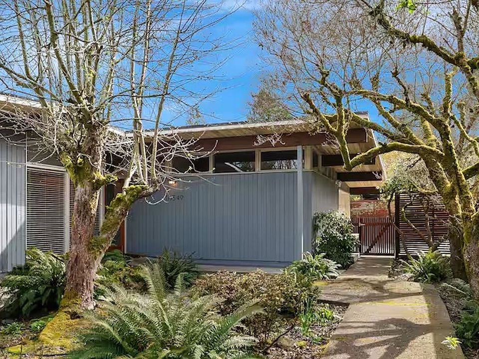 1st image of 16549 35th Ave NE
