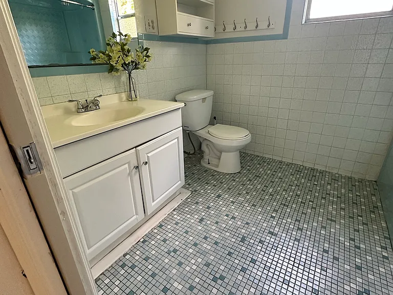 523 Shoreview Ave — Photo 17