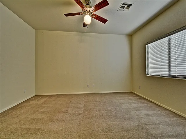 3930 N 143rd Ln — Photo 8