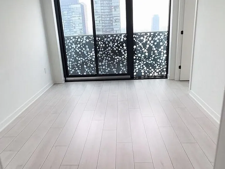 55 Charles St E #3302 — Photo 24