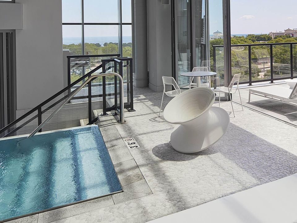 1st image of 850 S Michigan Ave #4210