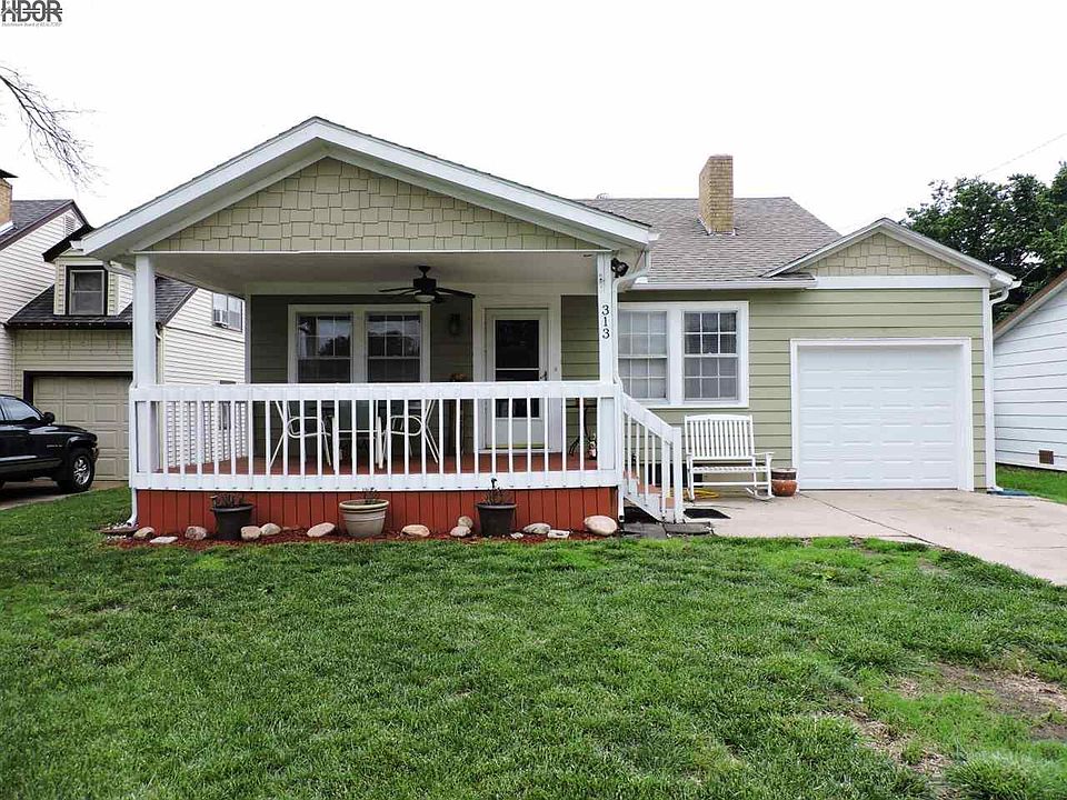1st image of 313 W 24th Ave