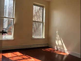 Rented by Premier Metro Realty Corp