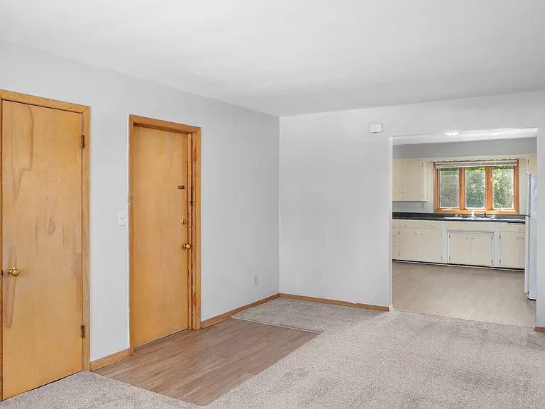 525 Oxford St #4 — Photo 3