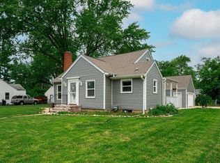440 Wilshire Dr, Machesney Park, IL 61115