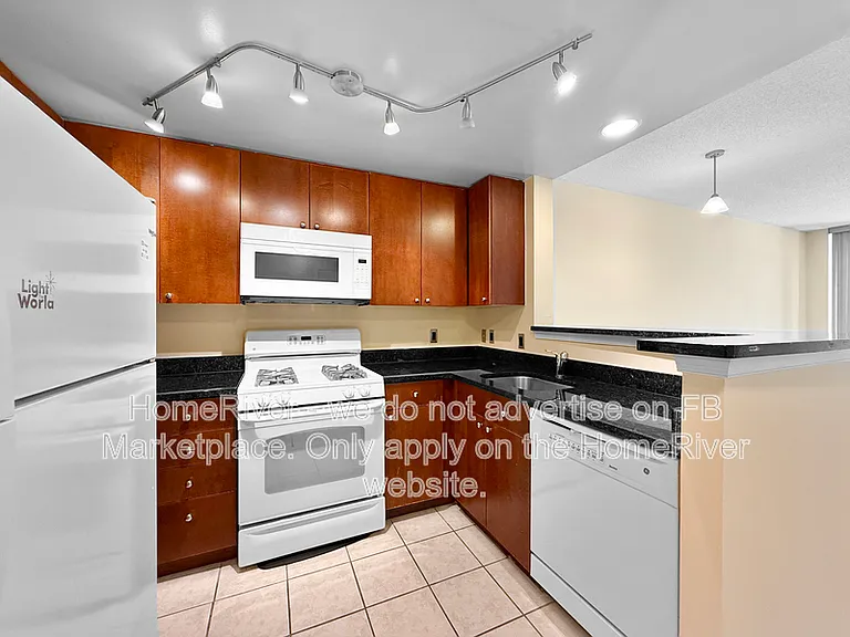 930 Wayne Ave #702 — Photo 11