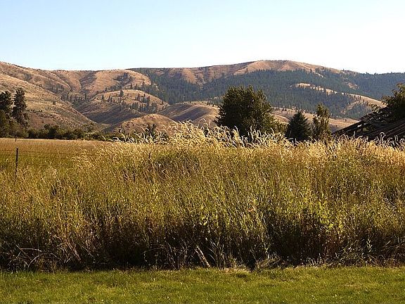 View to Manastash Ridge from
