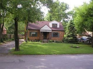 713 Oakview Dr, Dayton, OH 45429