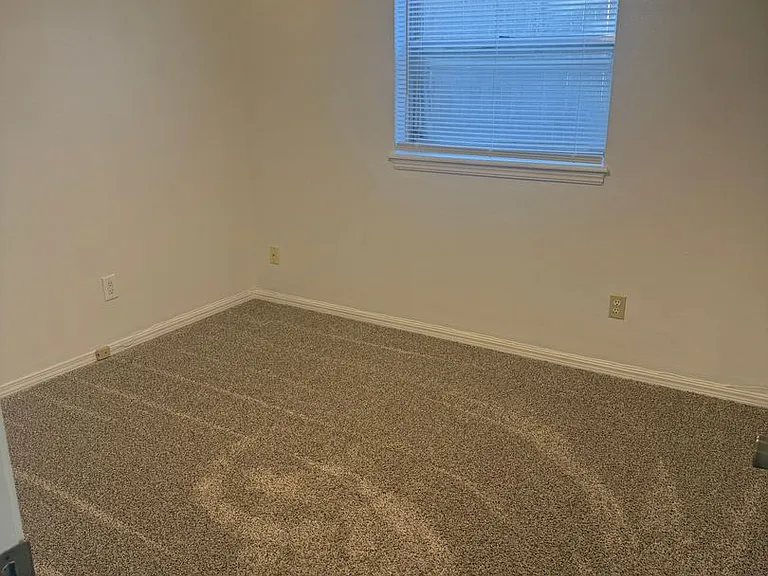 315 Willow Pl — Photo 6