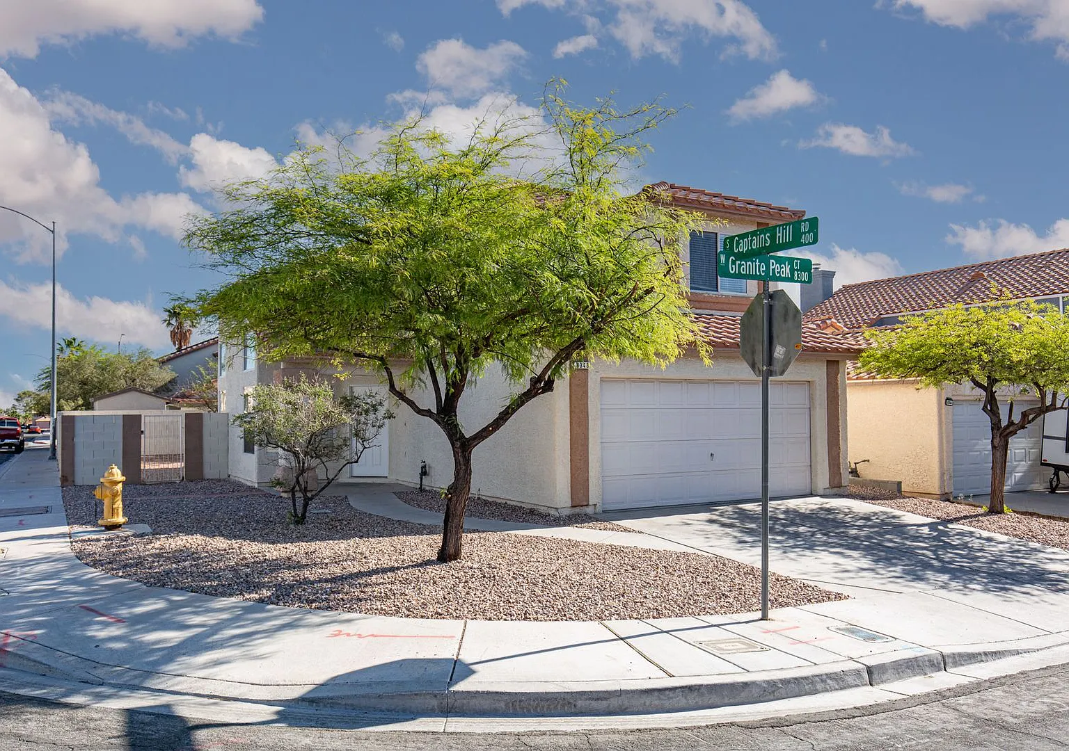 NW home located close to Summerlin Parkway — Photo 3