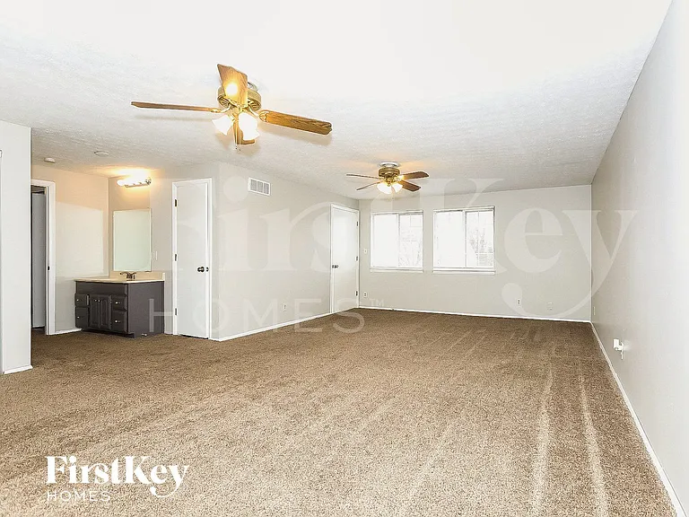 3045 Breed Dr — Photo 8