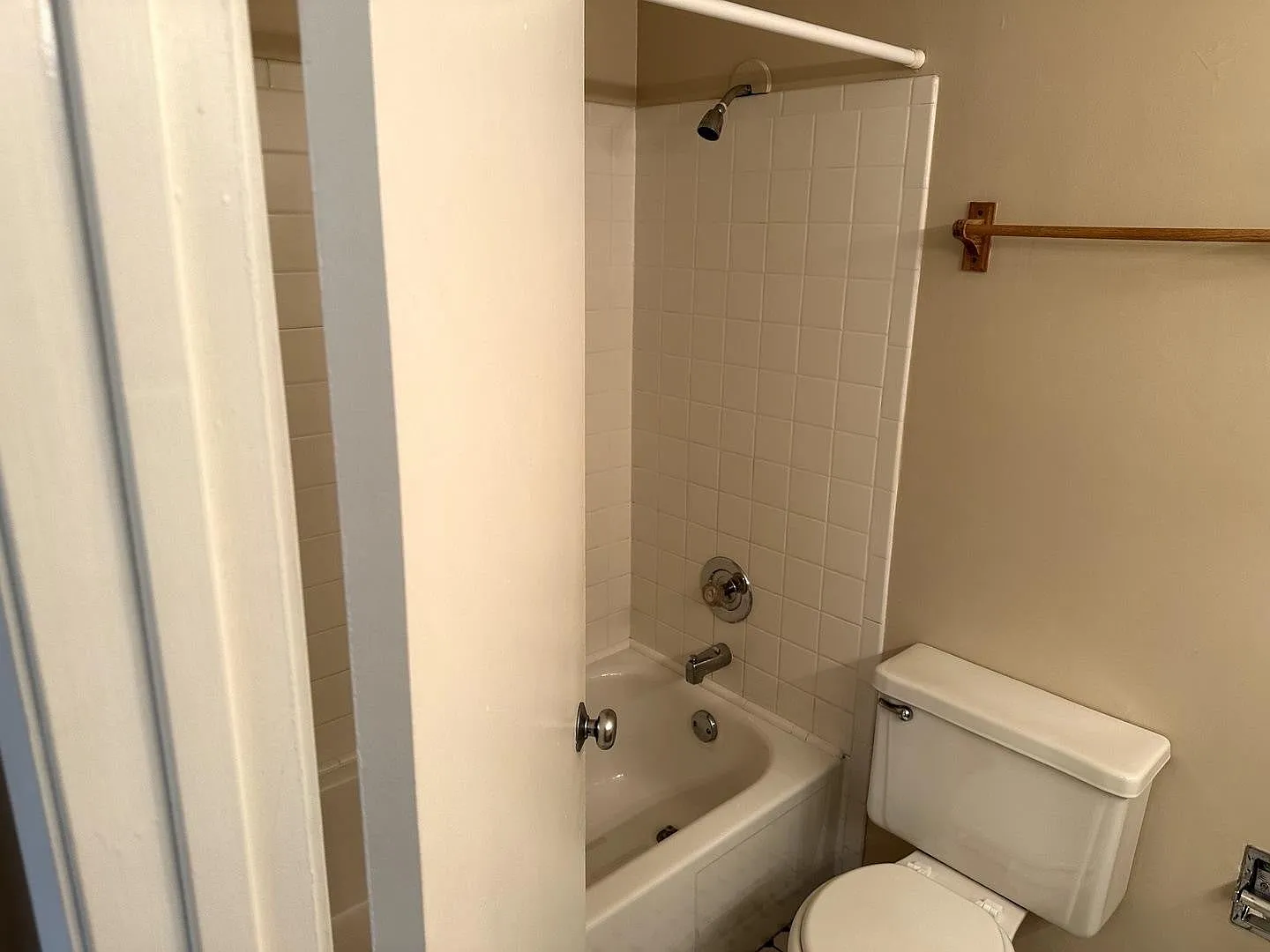 1 bed, 1.0 bath, $1,500 — Photo 4